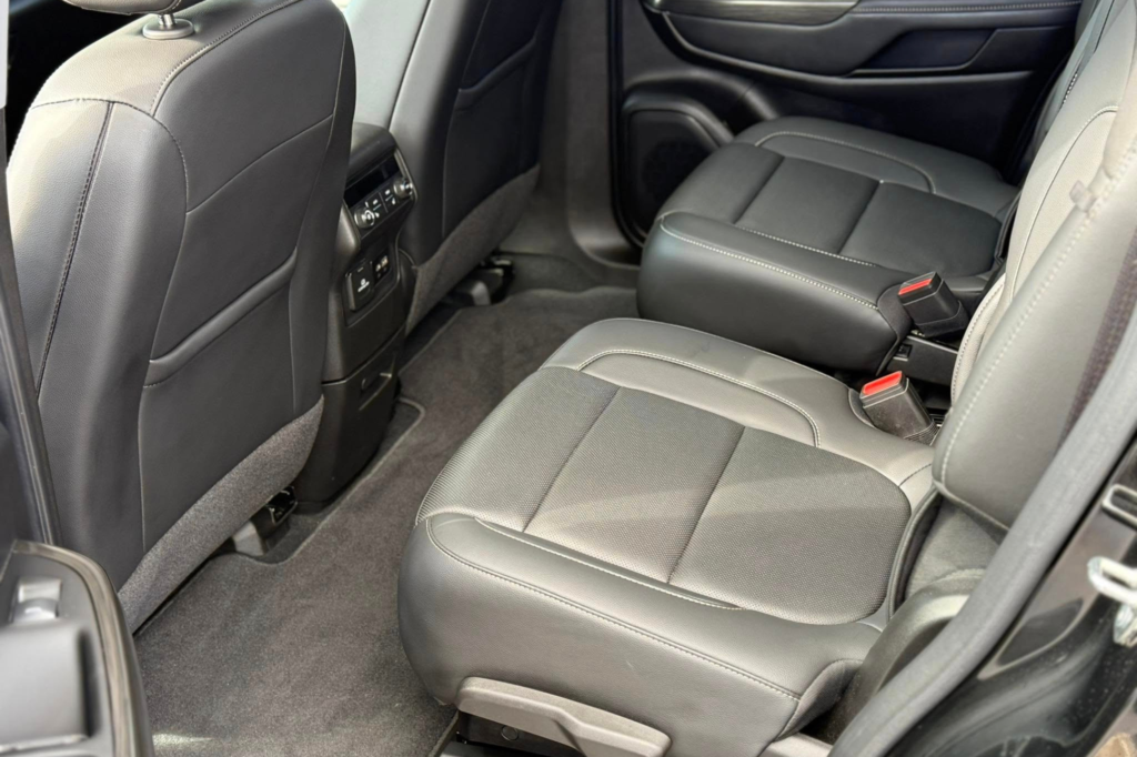 car interior detailing river falls